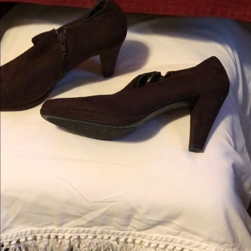 Ladies shoes - Picture 2 of 3